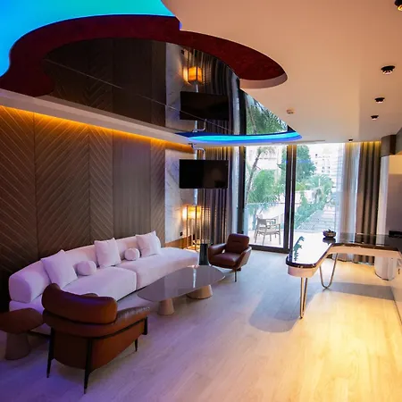 Lalila Blue ホテル 5*