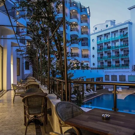 Hotel Lalila Blue