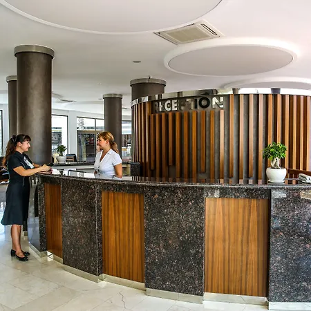 Lalila Blue ホテル