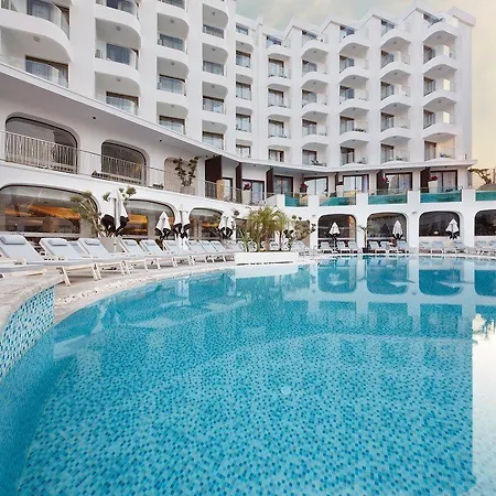 Lalila Blue 5*